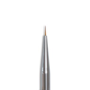 pincel fino, curto traços e pormenores nail